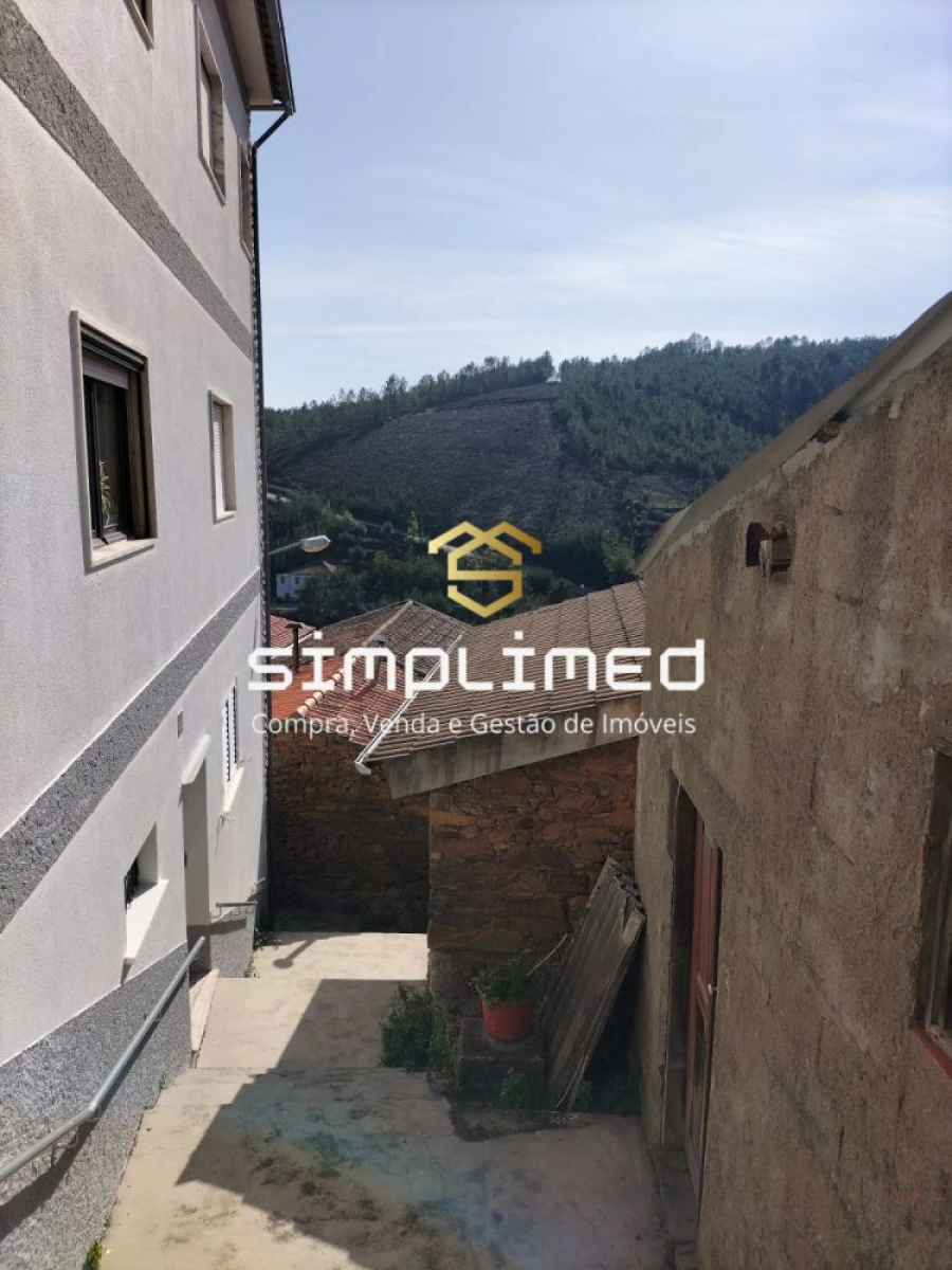 Moradia T3 para Venda em Aldeia de São Francisco de Assis Foto 22