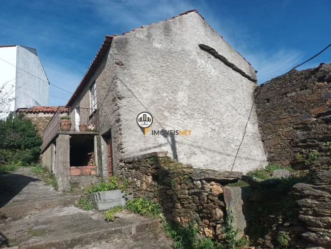 Moradia T1 para Venda em Almaceda Foto 5