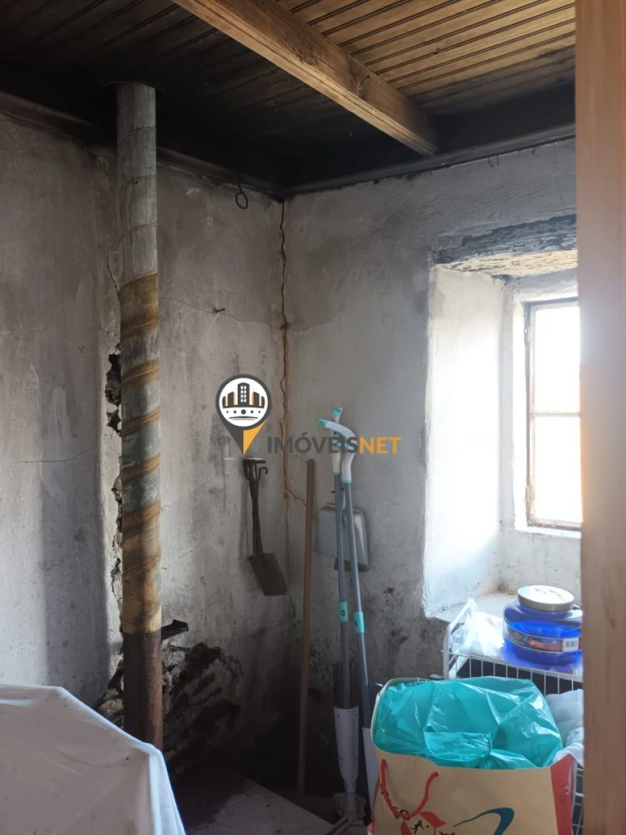 Moradia T1 para Venda em Almaceda Foto 14