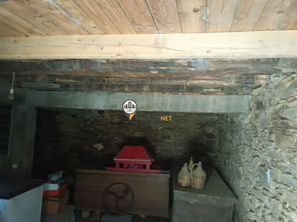 Moradia T1 para Venda em Almaceda Foto 18