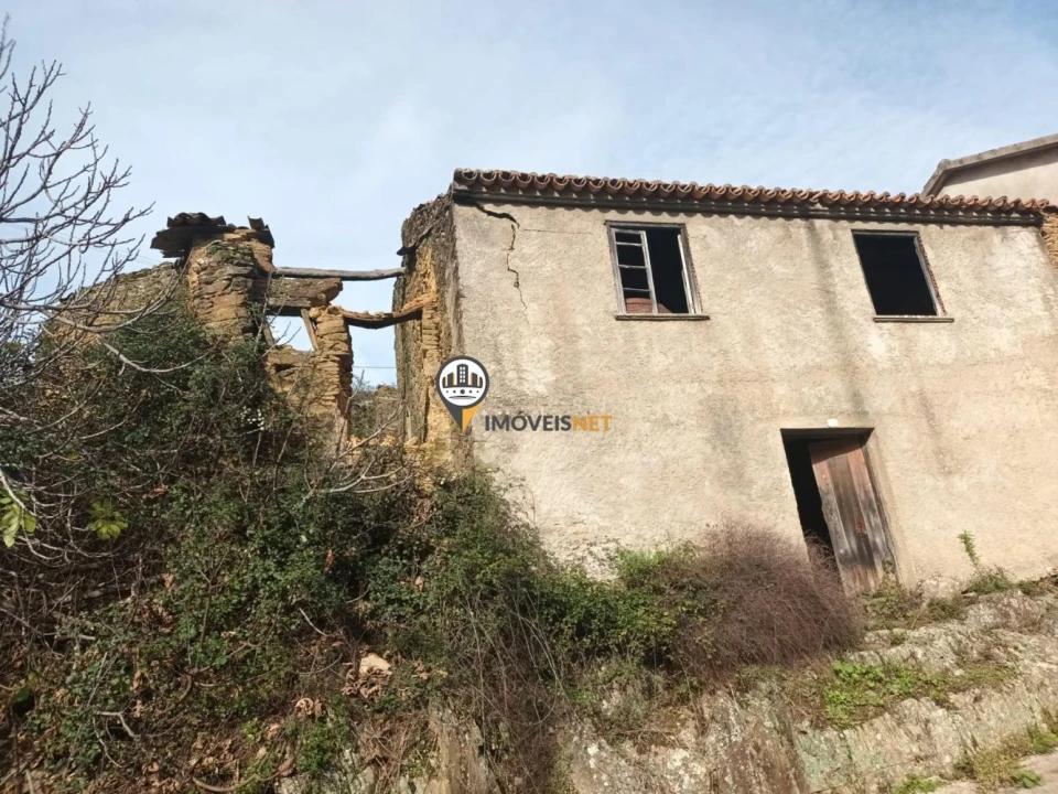 Moradia T0 para Venda em Almaceda Foto 2