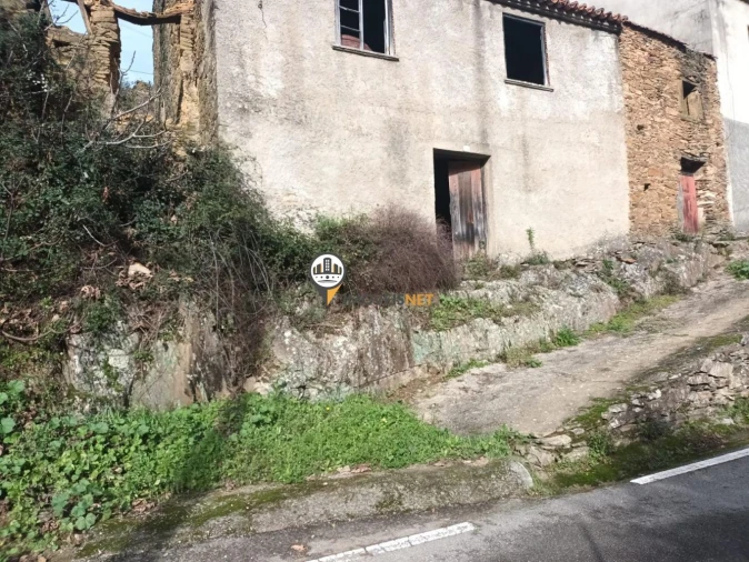 Moradia T0 para Venda em Almaceda Foto 4