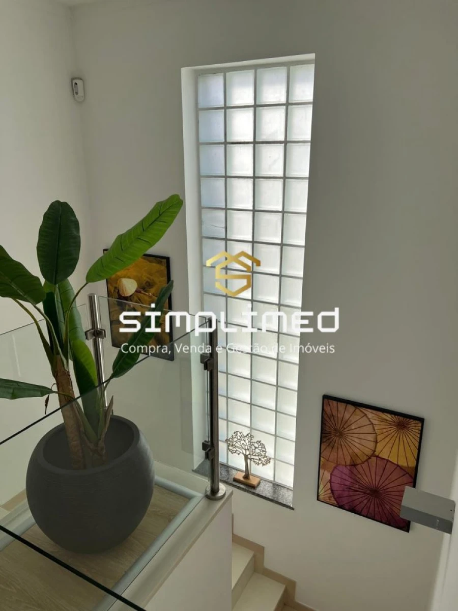 Moradia T4 para Venda em Santo Antonio da Charneca Foto 8