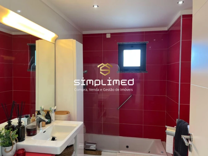 Moradia T4 para Venda em Santo Antonio da Charneca Foto 11