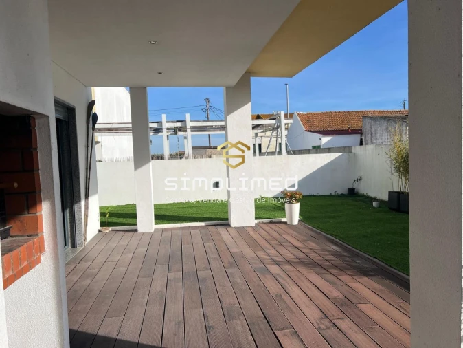 Moradia T4 para Venda em Santo Antonio da Charneca Foto 24