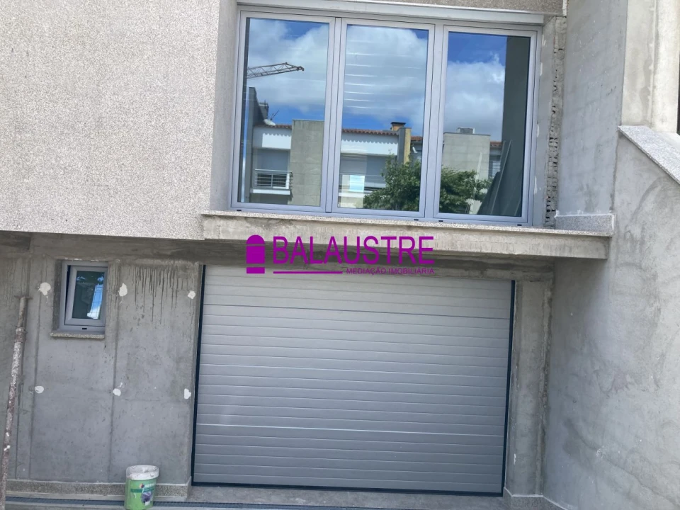 Moradia T4 para Venda em Merelim (São Paio), Panoias e Parada de Tibães Foto 1