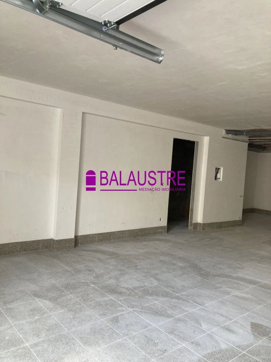 Moradia T4 para Venda em Merelim (São Paio), Panoias e Parada de Tibães Foto 13