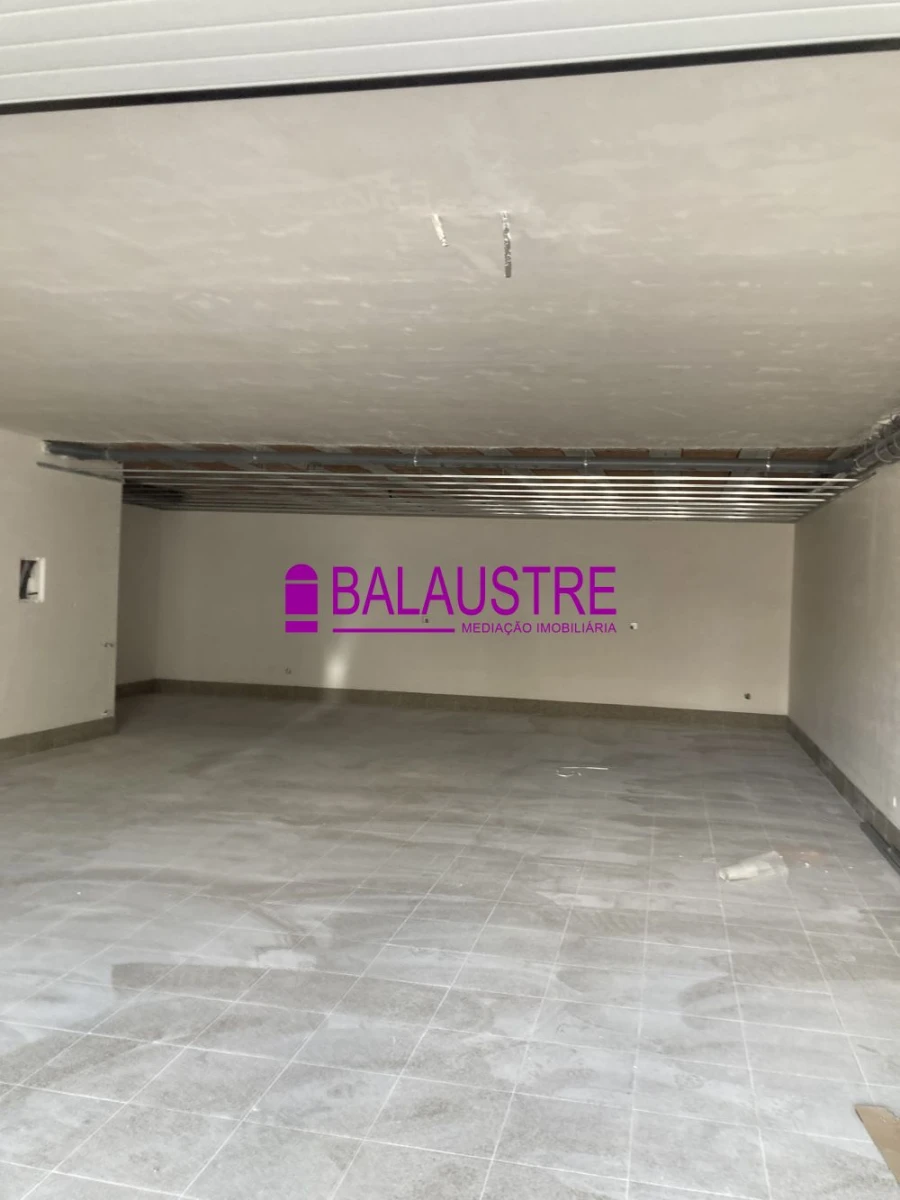 Moradia T4 para Venda em Merelim (São Paio), Panoias e Parada de Tibães Foto 12