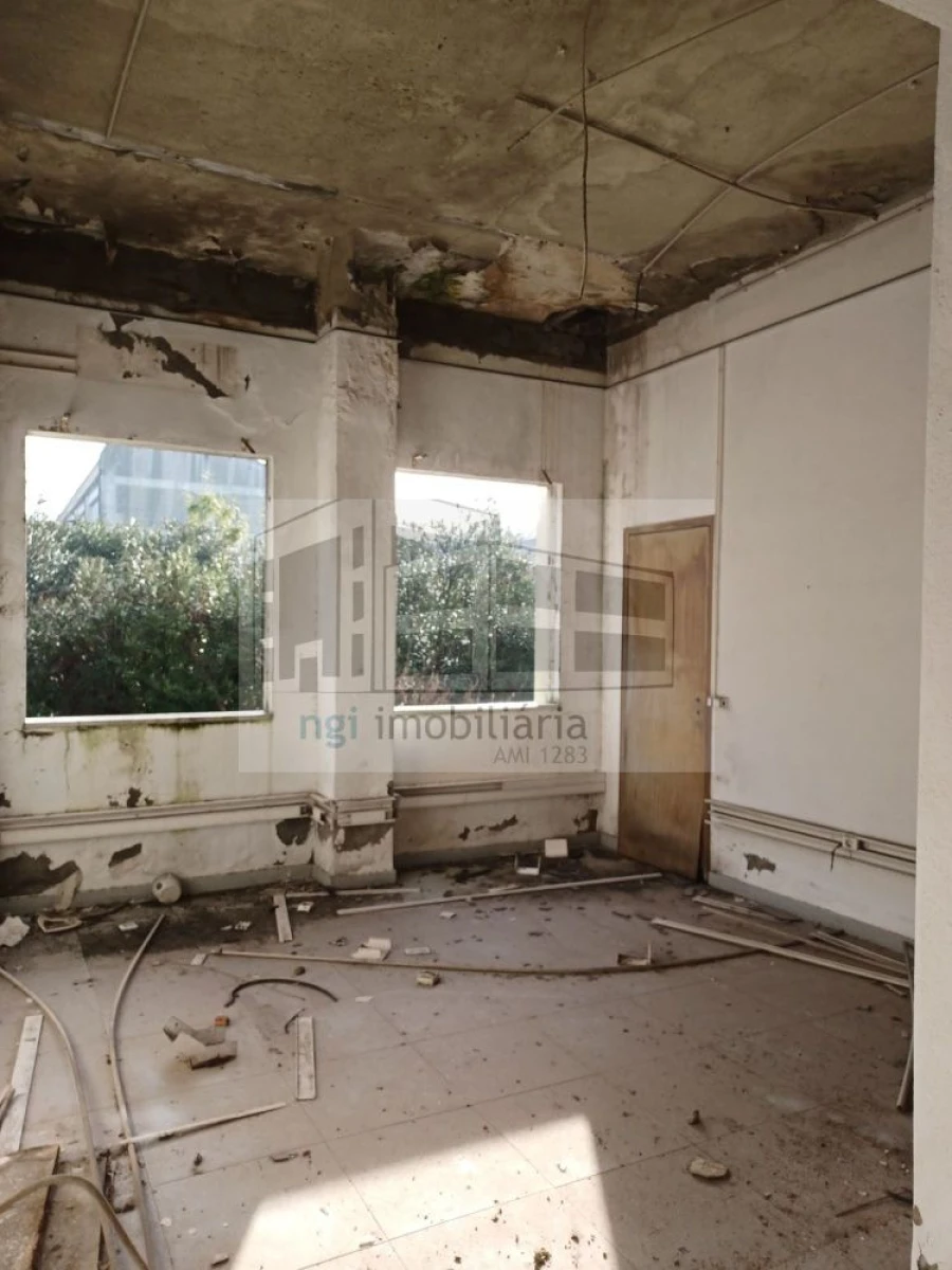 Loja para Venda em Falagueira-Venda Nova Foto 11