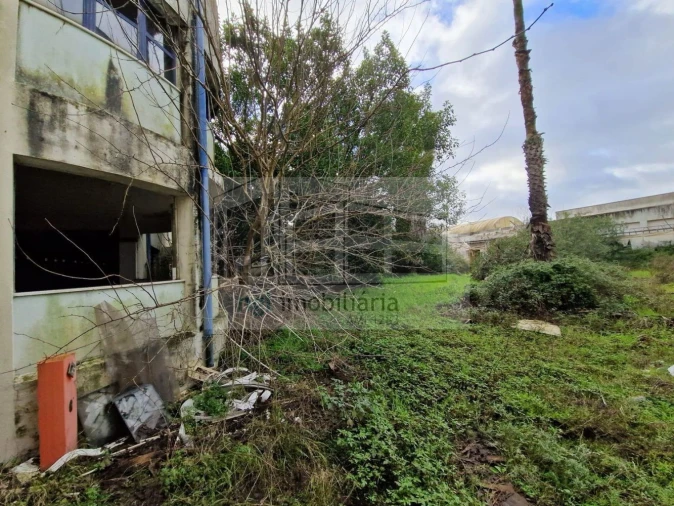 Loja para Venda em Falagueira-Venda Nova Foto 3