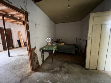 Moradia T0 para Venda em Póvoa de Rio de Moinhos e Cafede