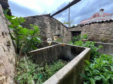 Moradia T0 para Venda em Póvoa de Rio de Moinhos e Cafede