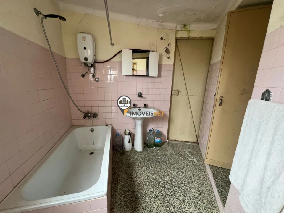 Moradia T0 para Venda em Póvoa de Rio de Moinhos e Cafede Foto 13
