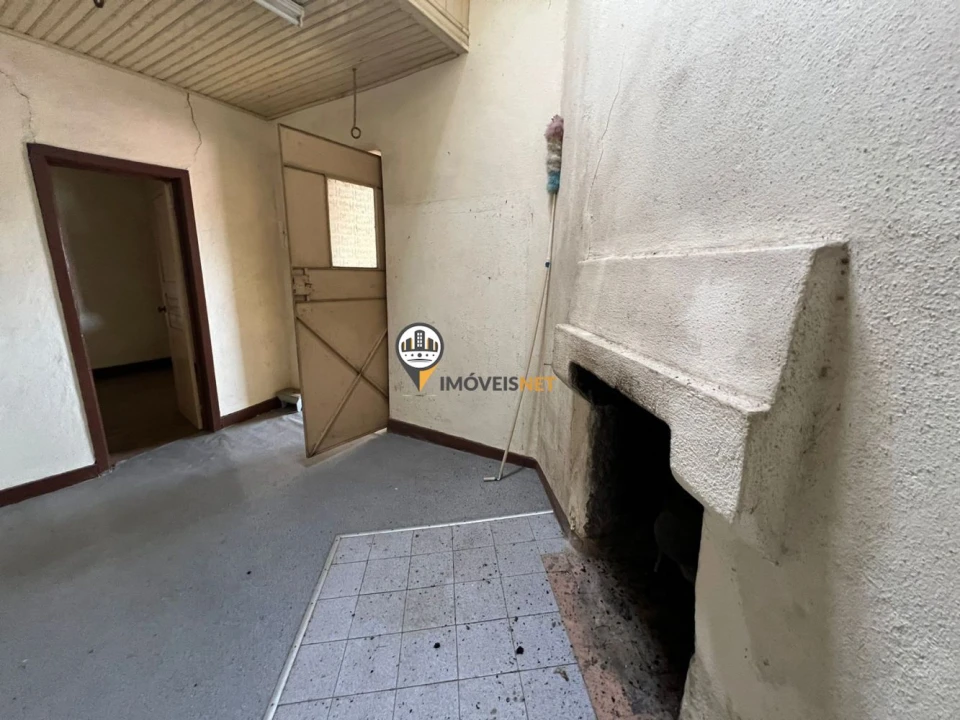 Moradia T0 para Venda em Póvoa de Rio de Moinhos e Cafede Foto 15