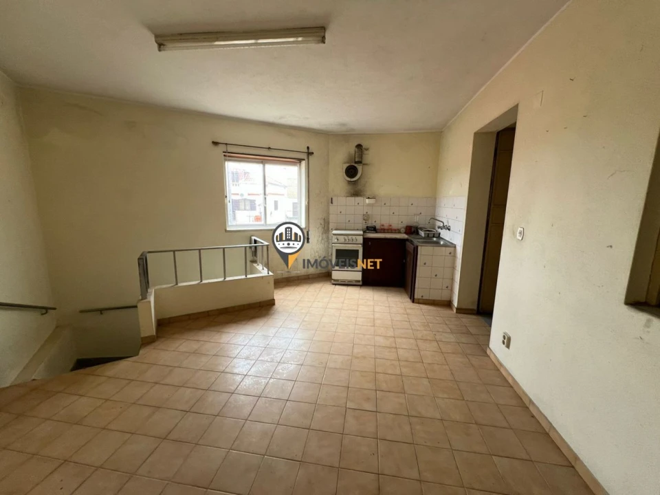 Moradia T0 para Venda em Póvoa de Rio de Moinhos e Cafede Foto 19