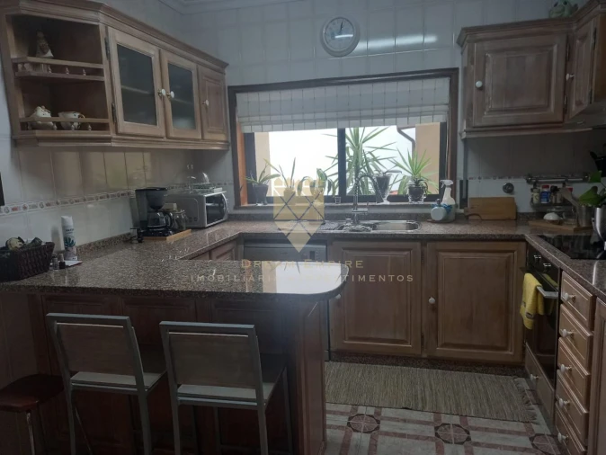 Moradia T3 para Venda em Campo e Sobrado Foto 3