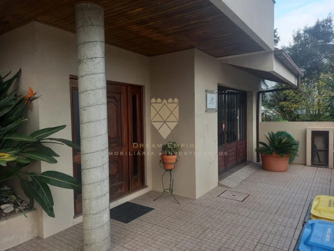 Moradia T3 para Venda em Campo e Sobrado Foto 12