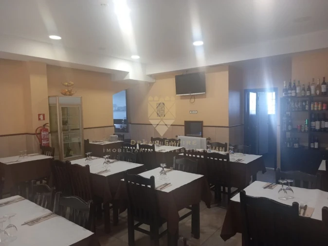 Loja para Trespasse em Custóias, Leça do Balio e Guifões Foto 2