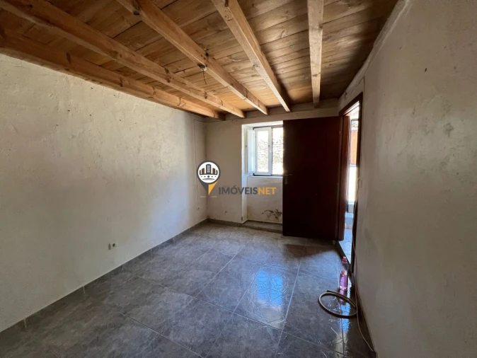 Moradia T2 para Venda em Rosmaninhal Foto 3