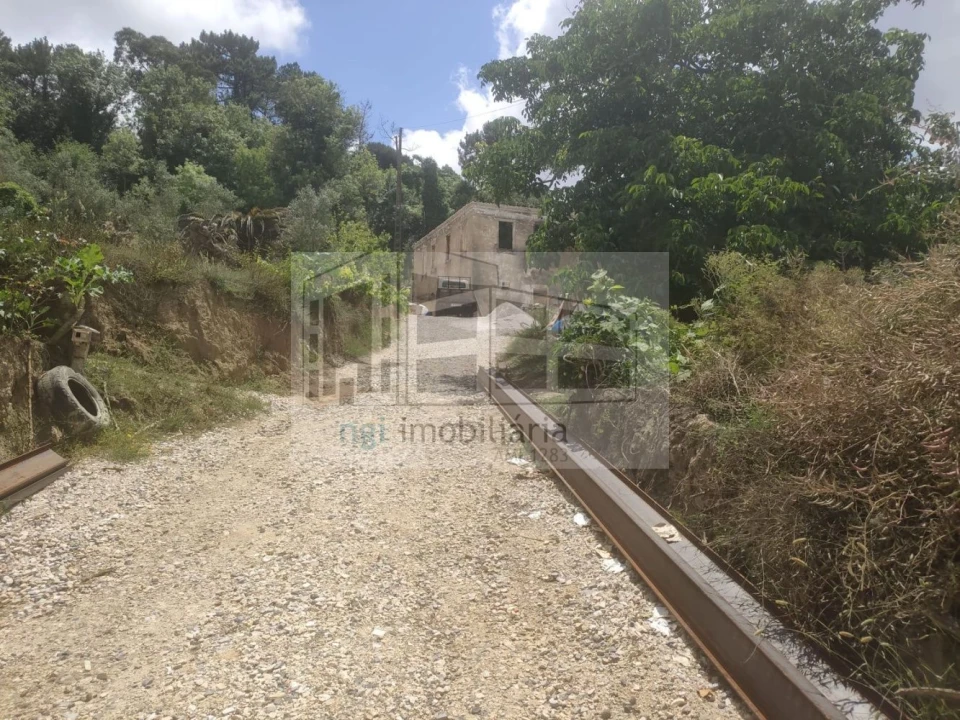 Terreno para Venda em Lousa Foto 6