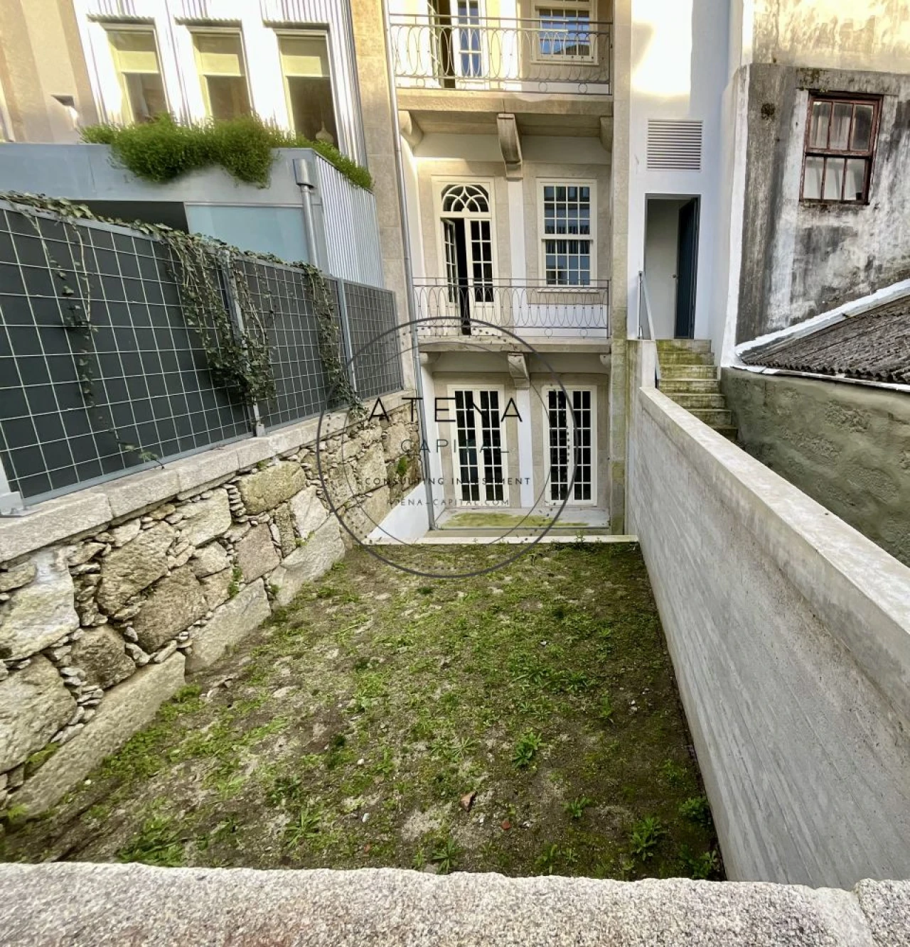 Apartamento T0 para Venda em Cedofeita, Santo Ildefonso, Sé, Miragaia, São Nicolau e Vitória Foto 1