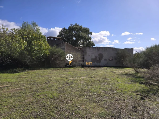 Quinta T0 para Venda em Escalos de Cima e Lousa Foto 17