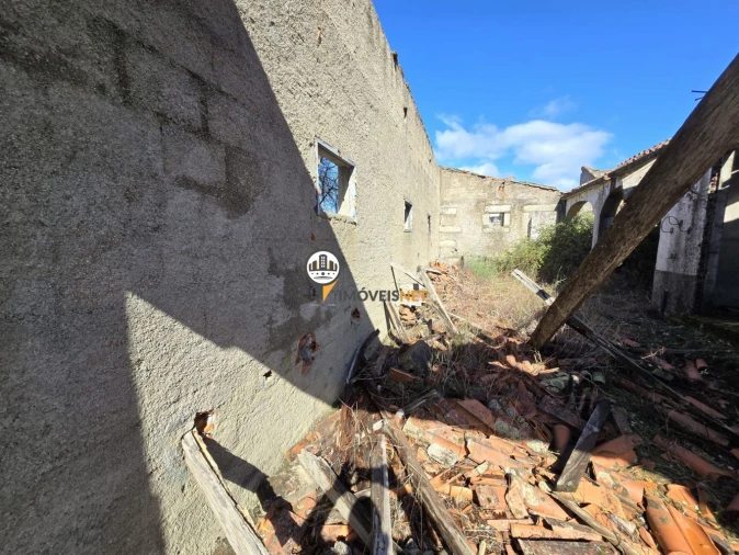 Quinta T0 para Venda em Escalos de Cima e Lousa Foto 21