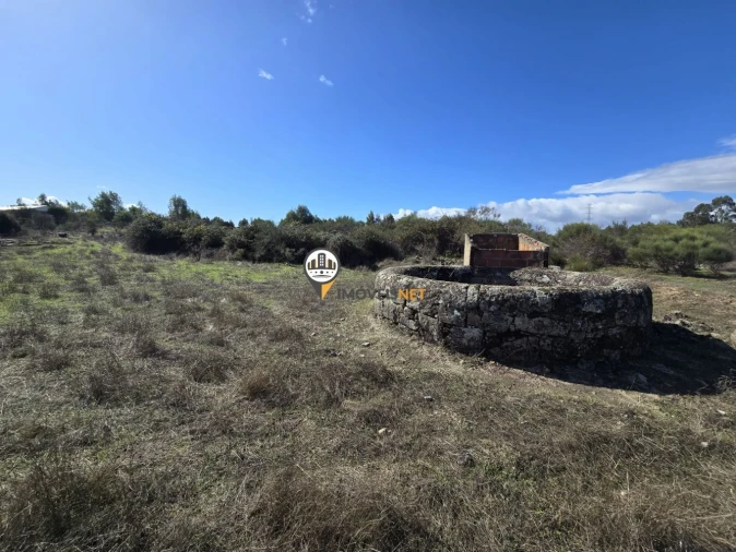Quinta T0 para Venda em Escalos de Cima e Lousa Foto 8