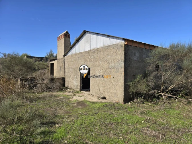 Quinta T0 para Venda em Escalos de Cima e Lousa Foto 1