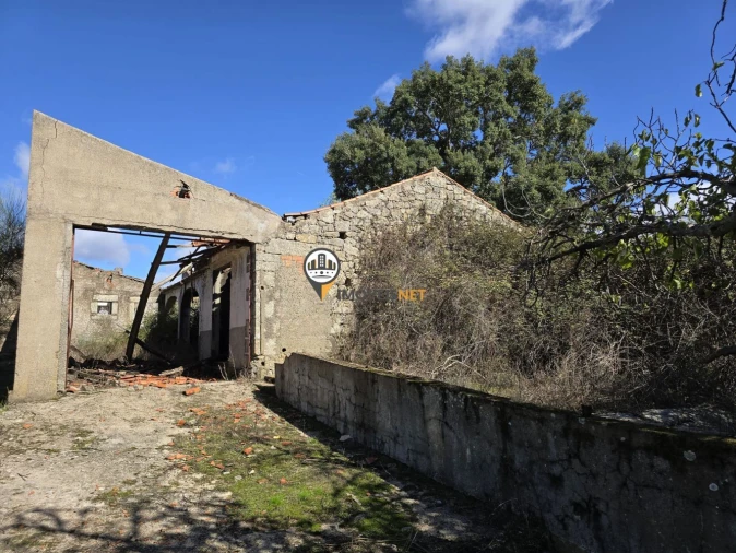 Quinta T0 para Venda em Escalos de Cima e Lousa Foto 2