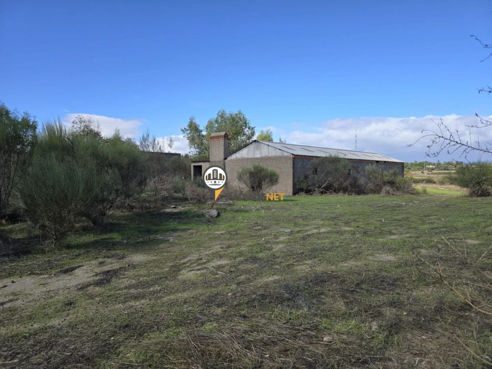 Quinta T0 para Venda em Escalos de Cima e Lousa Foto 20