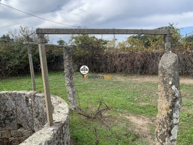 Terreno para Venda em Escalos de Baixo e Mata Foto 30
