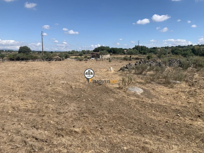 Terreno para Venda em Escalos de Baixo e Mata Foto 3