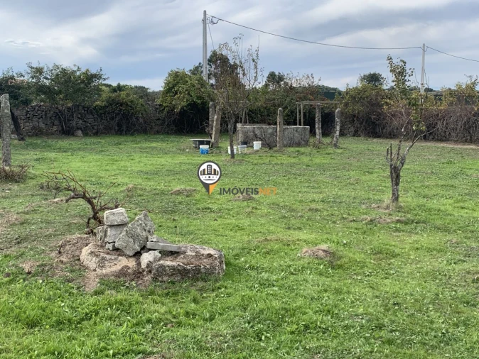 Terreno para Venda em Escalos de Baixo e Mata Foto 23