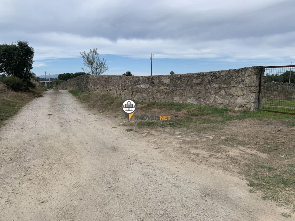 Terreno para Venda em Escalos de Baixo e Mata Foto 33