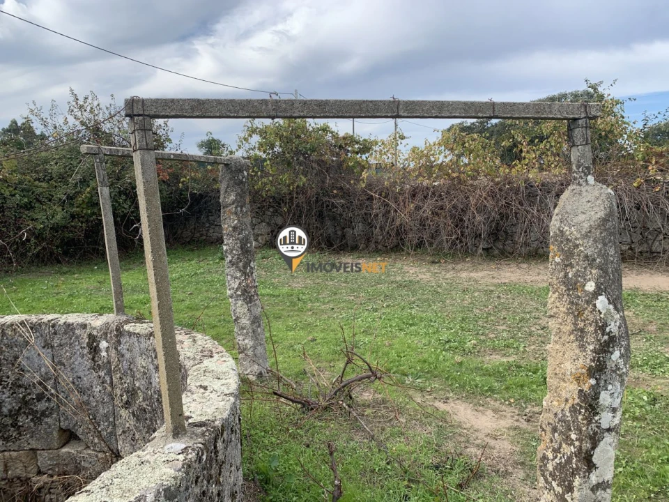 Terreno para Venda em Escalos de Baixo e Mata Foto 30