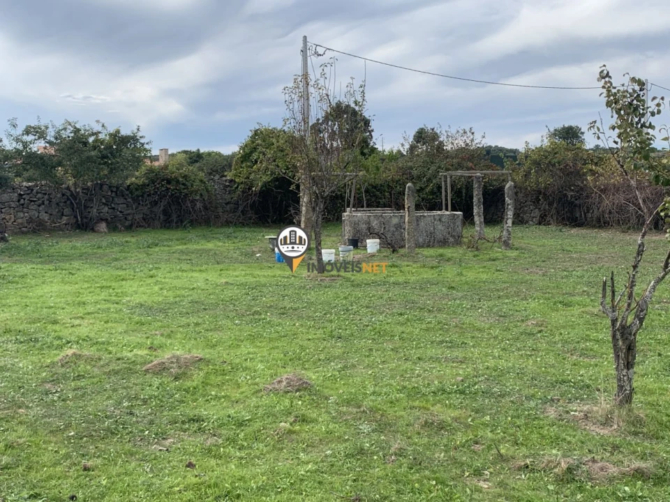 Terreno para Venda em Escalos de Baixo e Mata Foto 26