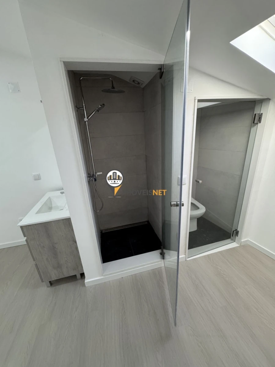 Moradia T1 para Venda em Escalos de Cima e Lousa Foto 22