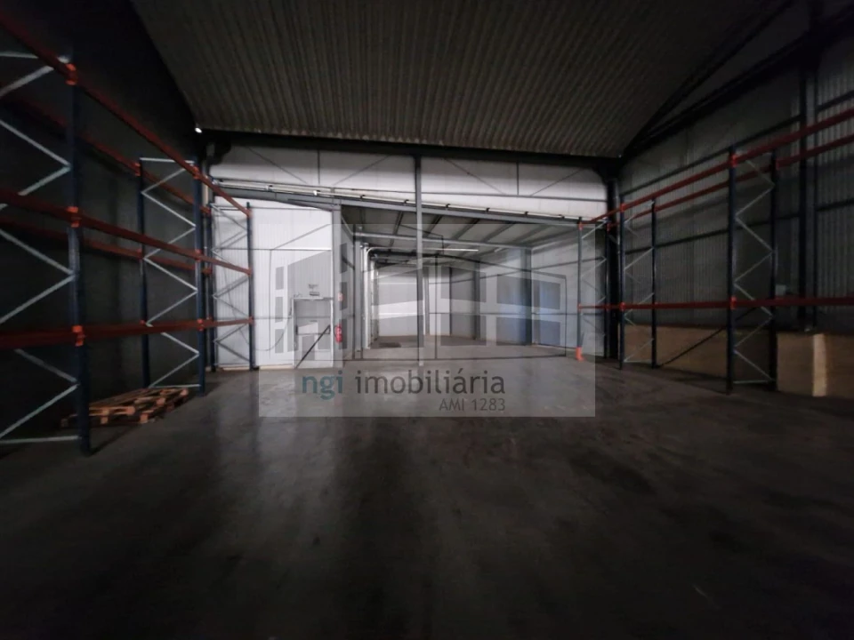 Loja para Venda em Seixal, Arrentela e Aldeia de Paio Pires Foto 4