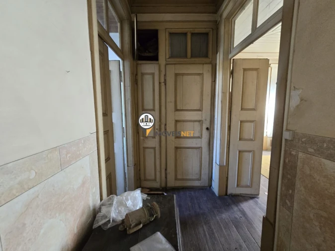 Loja para Venda em Póvoa de Rio de Moinhos e Cafede Foto 53