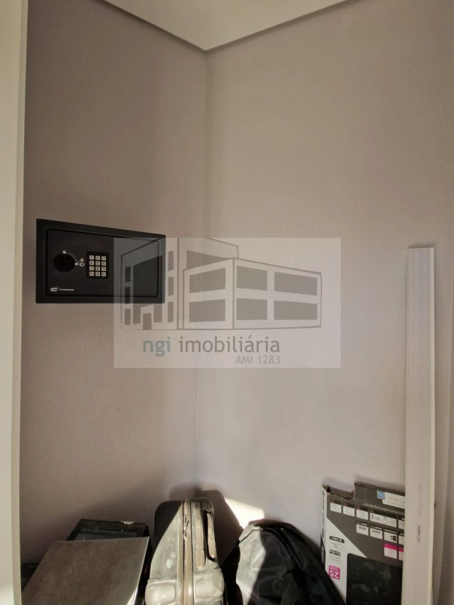 Apartamento T1 para Venda em Caparica e Trafaria Foto 29