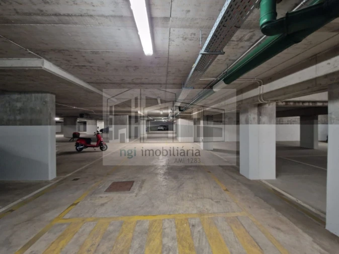 Apartamento T1 para Venda em Caparica e Trafaria Foto 22