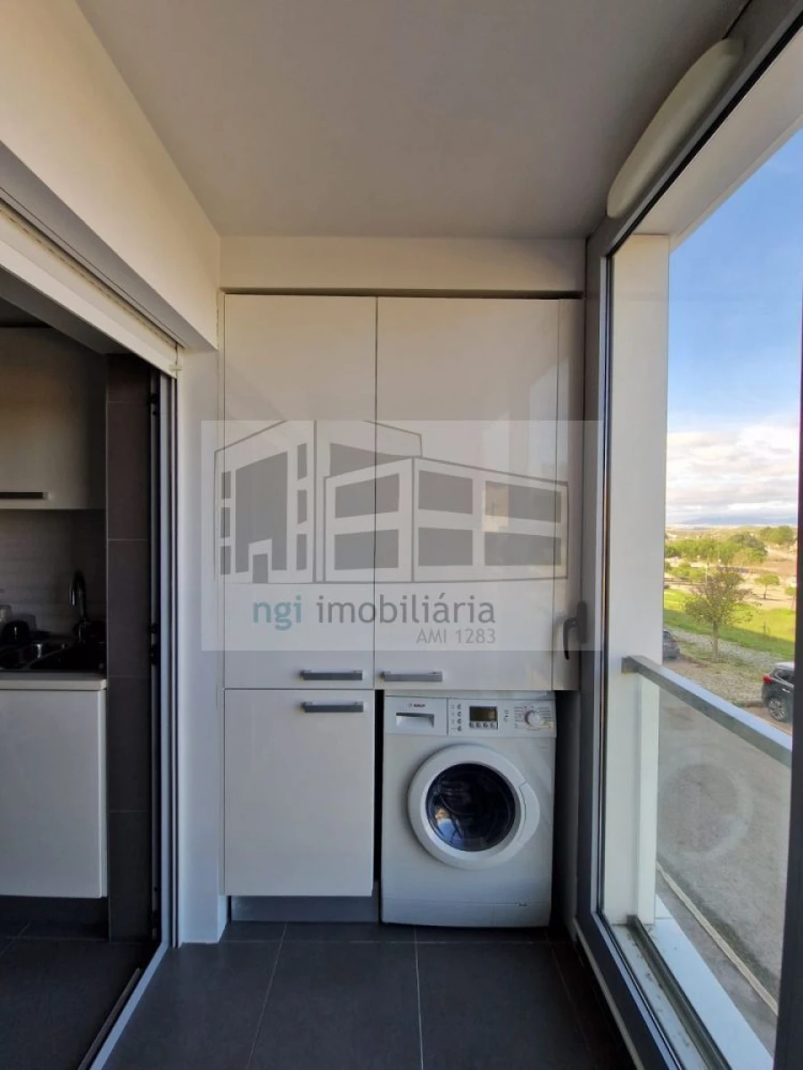 Apartamento T1 para Venda em Caparica e Trafaria Foto 21