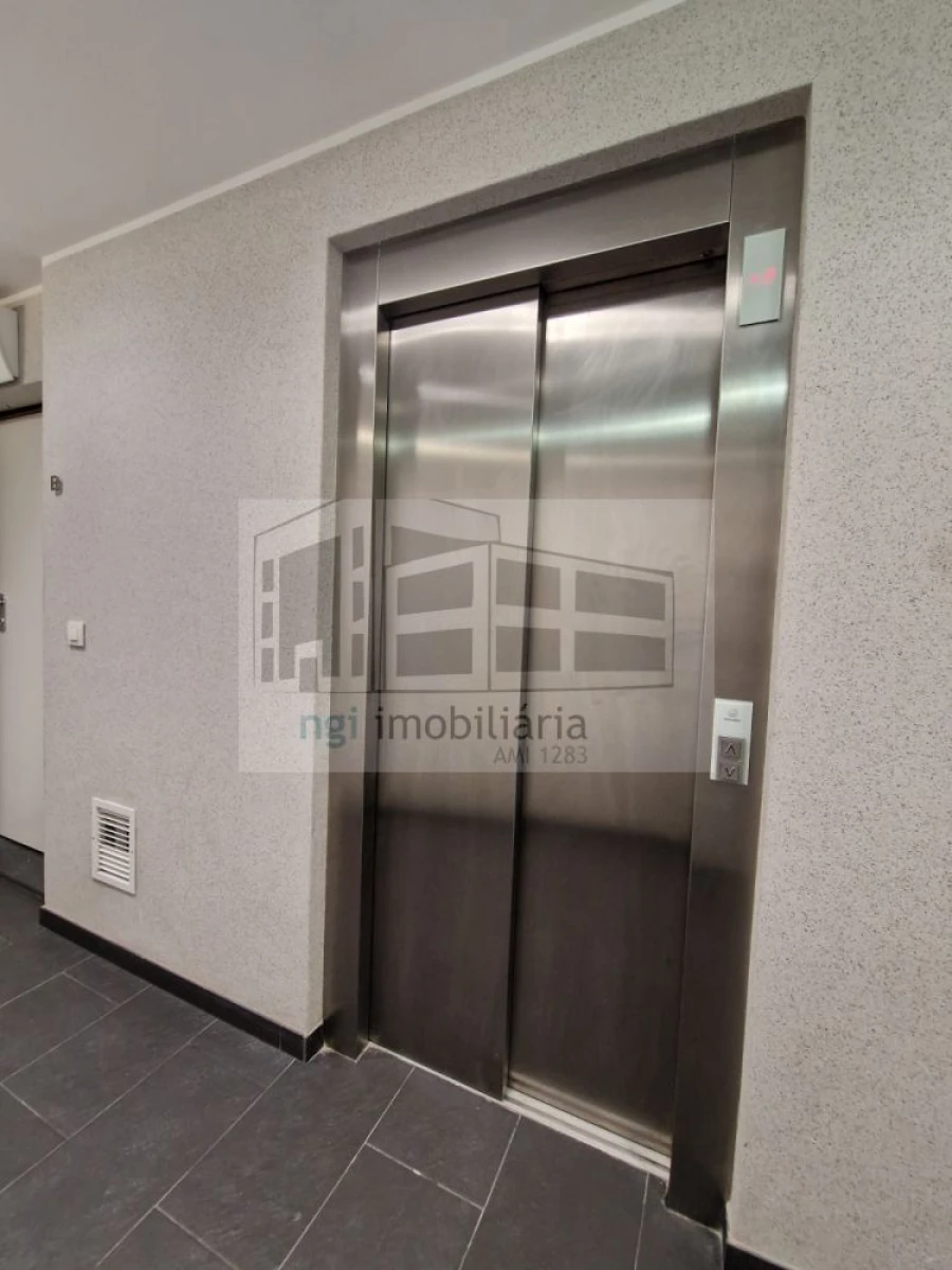Apartamento T1 para Venda em Caparica e Trafaria Foto 24