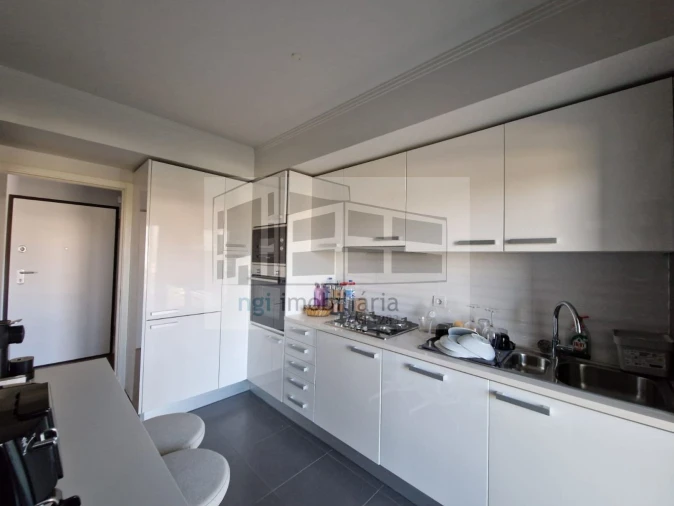 Apartamento T1 para Venda em Caparica e Trafaria Foto 16