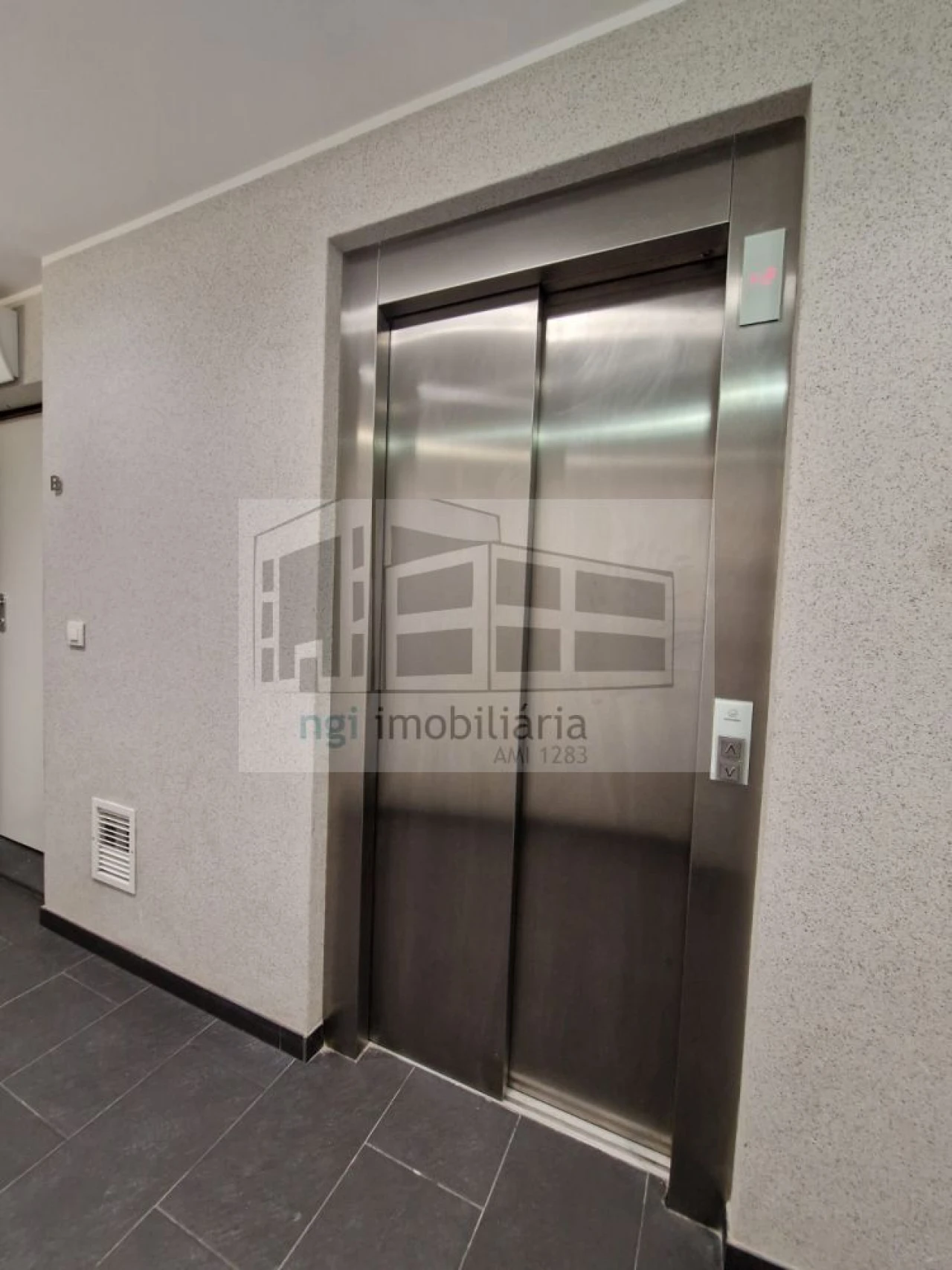 Apartamento T1 para Venda em Caparica e Trafaria Foto 24