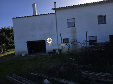 Moradia T2 para Venda em Póvoa de Rio de Moinhos e Cafede