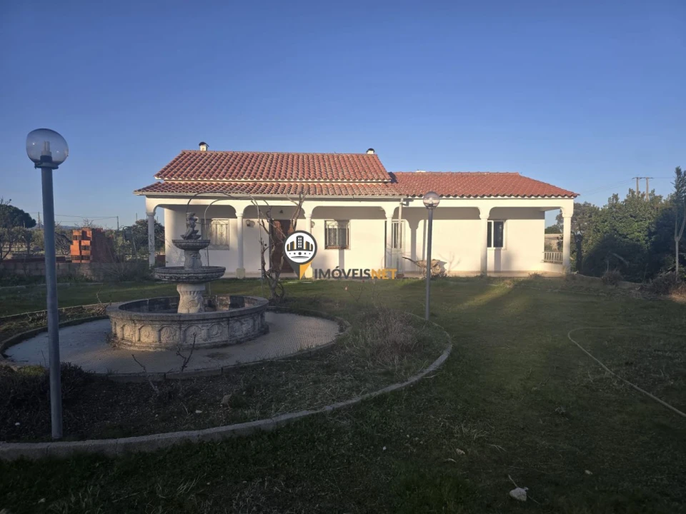 Moradia T2 para Venda em Póvoa de Rio de Moinhos e Cafede Foto 5
