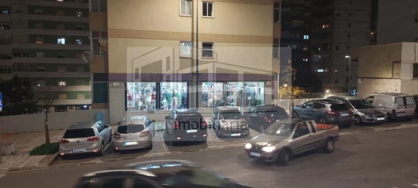 Loja para Venda em Agualva e Mira-Sintra