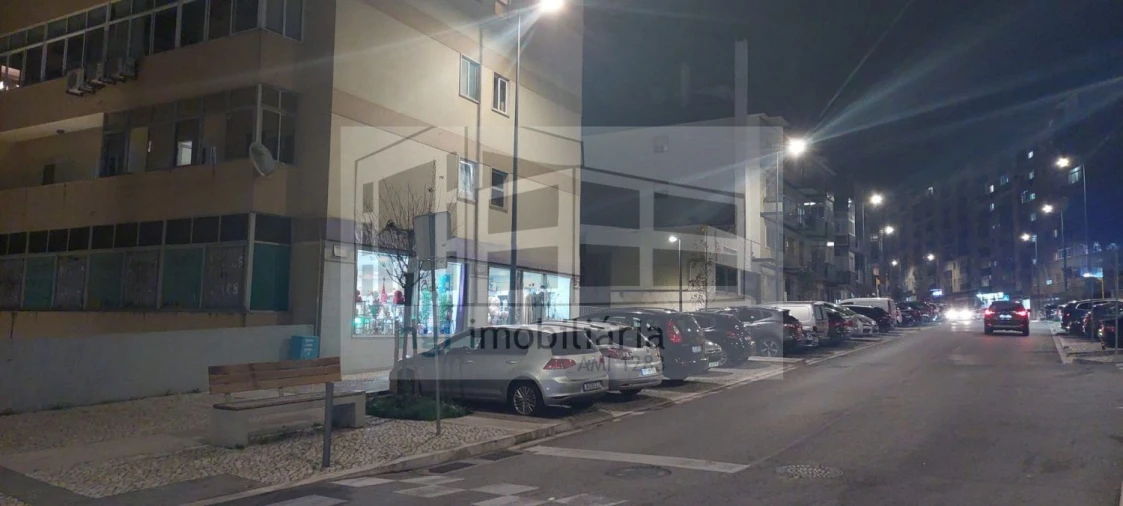 Loja para Venda em Agualva e Mira-Sintra